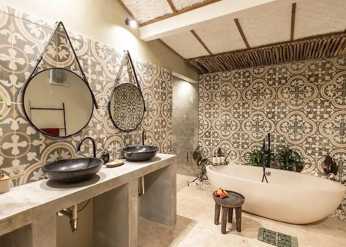 Villa Safari Nusa Lembongan